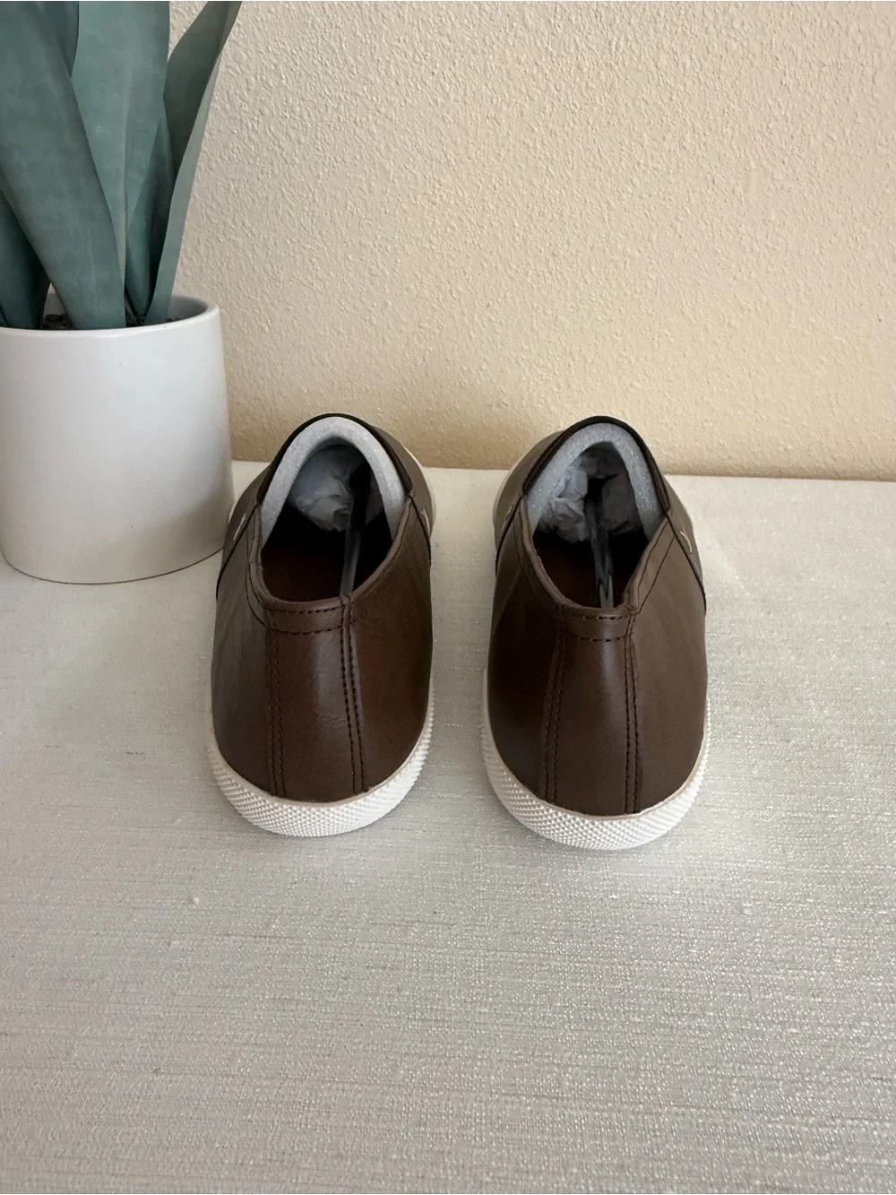 BOUTIQUE Corkys Moxey Casual Slip-On Sneakers in Brown